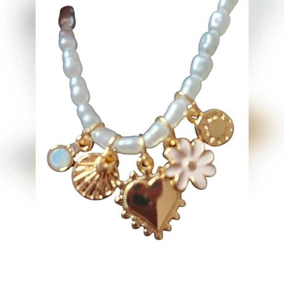 Universal Thread NEW Charm Faux Pearls Necklace Approx Measurements 16in NWT - Picture 3 of 6
